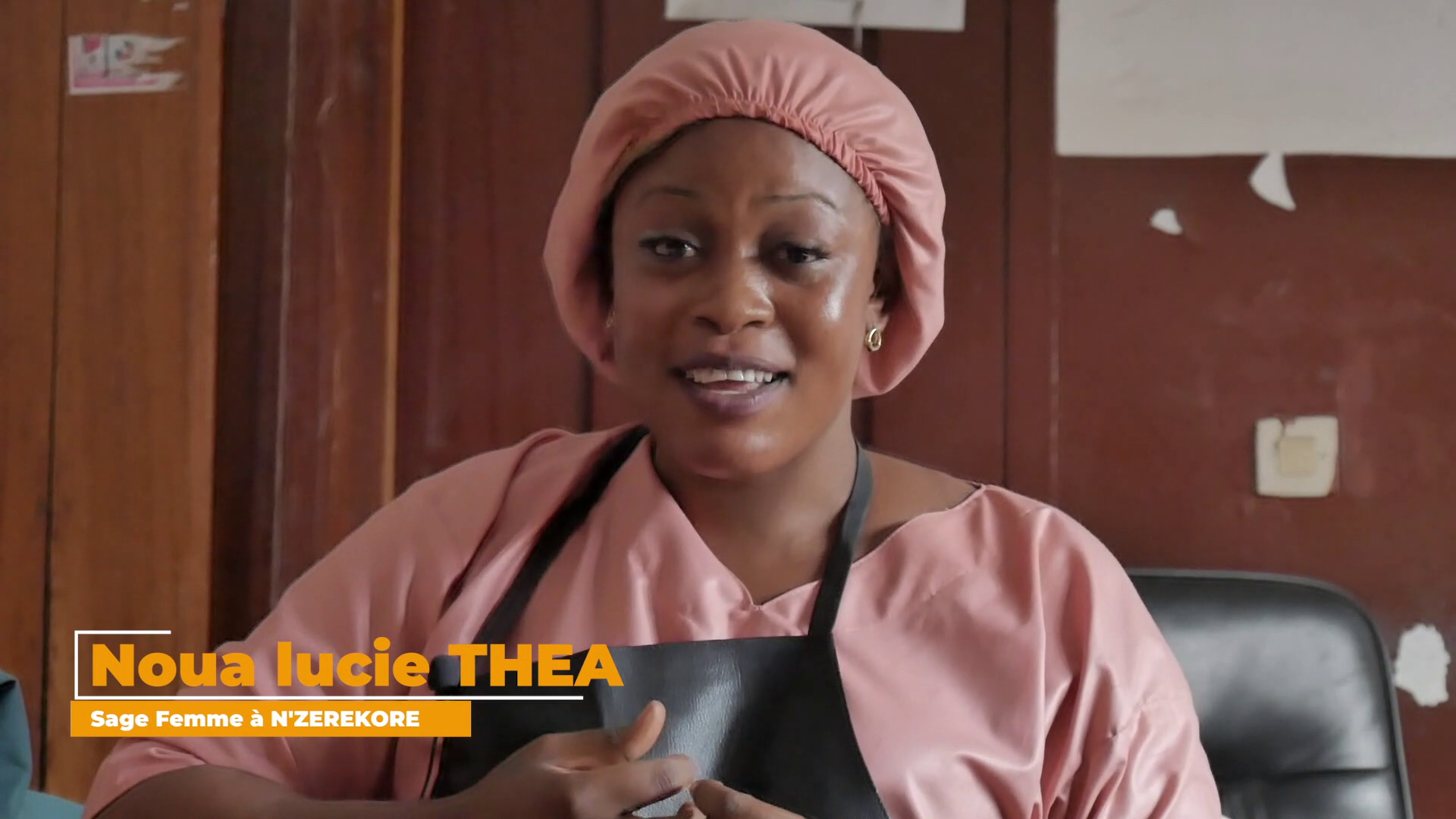 Noua Lucie Théa sage-femme à l’Hôpital Régionale de N’Zérékoré s’engage pour la continuité des services de santé maternelle